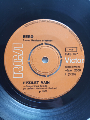 Eero Raittinen : Epäilet vain/Mä luulen niin... 7" single