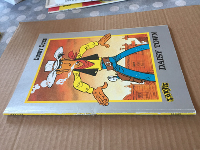 SARJIS LUCKY LUKE DAISY TOWN