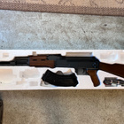 AK-47-mallinen airsoft ase varaosiksi tai korjattavaksi - pikkukuva 1