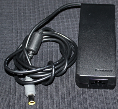 Lenovo Laturi 20V 4,5A 90W - alkuperäinen - käytetty