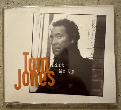 [CDS] TOM JONES: LIFT ME UP