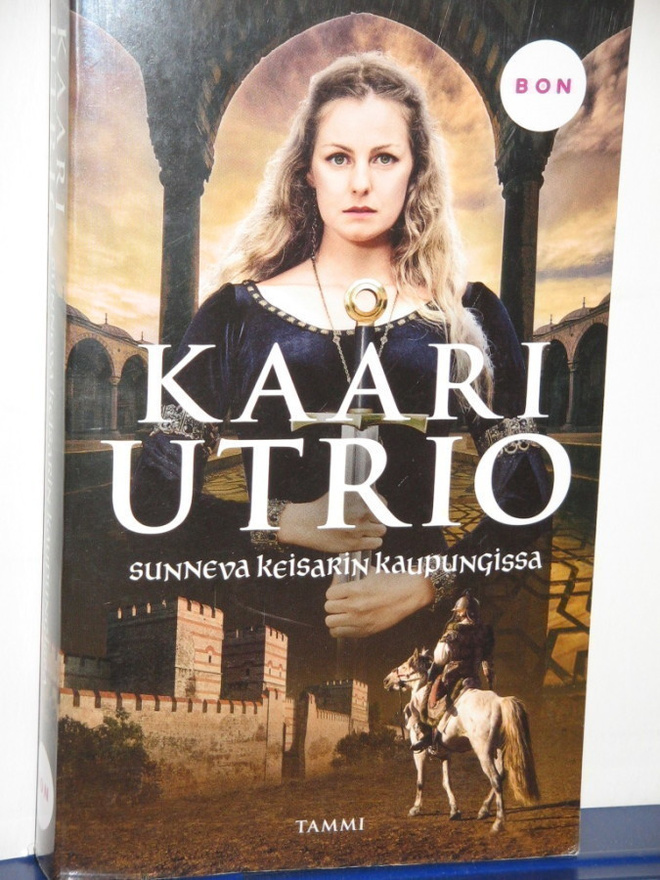 Kaari Utrio : sunneva keisarin kaupungissa