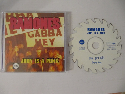 Ramones / New York Dolls Judy Is A Punk CD Sahalaitainen