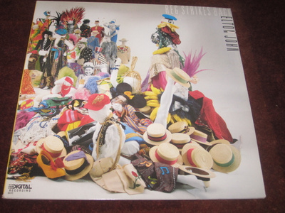 ELTON JOHN - REG STRIKES BACK - LP