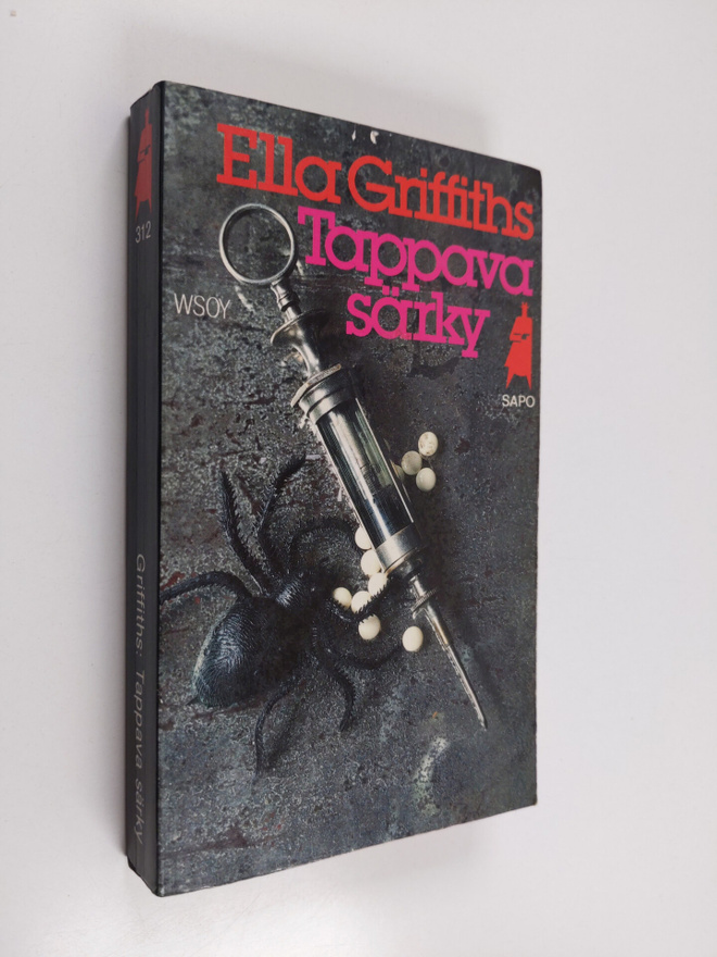 Ella Griffiths : Tappava särky