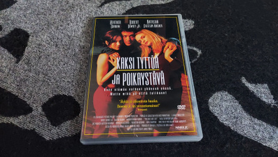 Kaksi tyttöä ja poikaystävä DVD