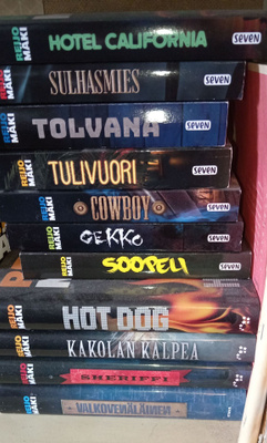 Vares Kirjat+Pokkarit