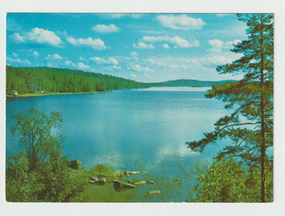 Kesäinen järvimaisema (R)