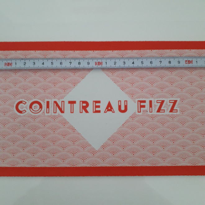 Cointreau, baaritiskimatto