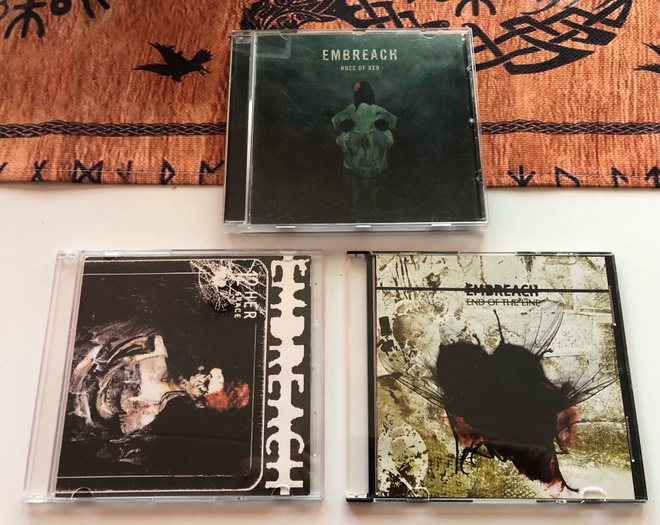 Embreach: Hues of Red Ja kaksi demo cd:tä (1CD+2xCD-R)