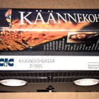 KÄÄNNEKOHDASSA VHS DRAAMA - pikkukuva 4