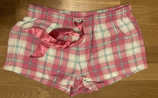 Yöpuvun shortsit 152 (-158)