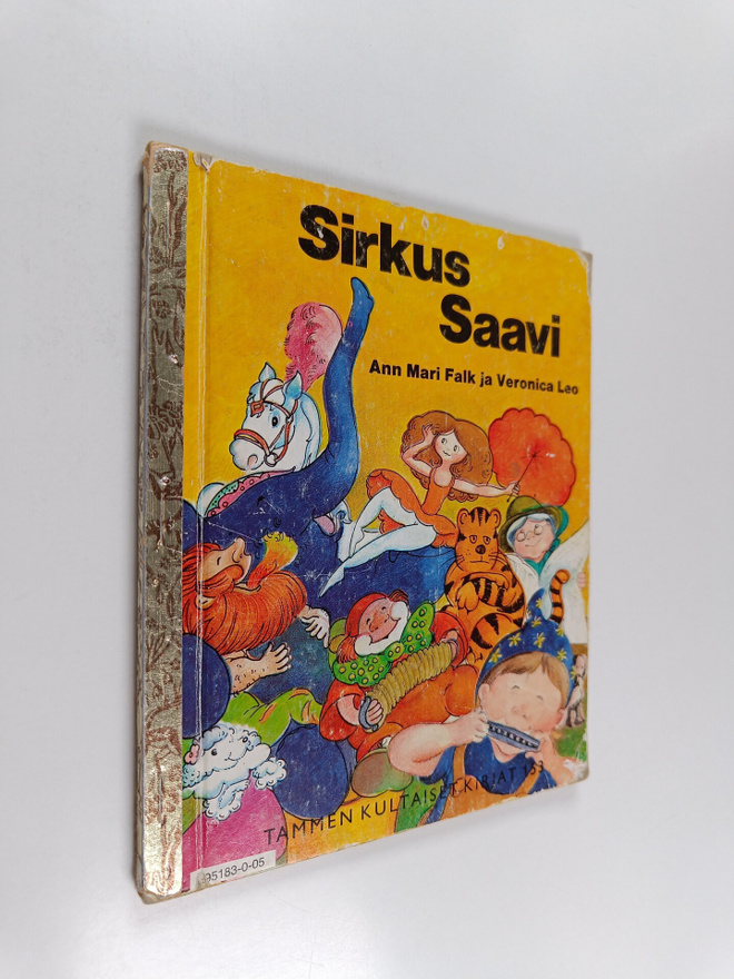 Ann Mari Falk : Sirkus Saavi