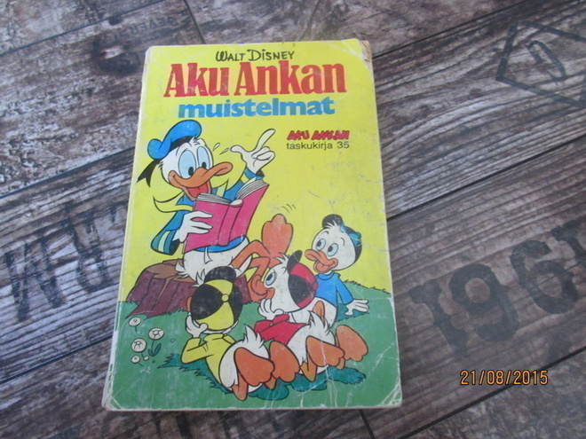 Aku Ankan taskukirja 35 - Aku Ankan muistelmat (1.painos)