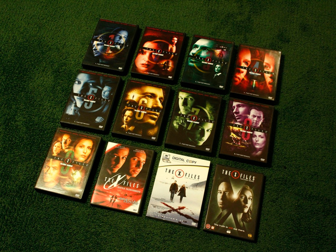 The X-Files - Salaiset Kansiot KOKO SARJA + leffat DVD