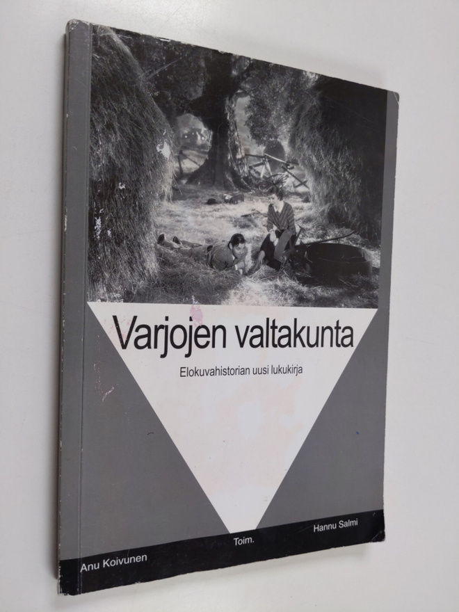 Hannu ym. (toim.) Salmi : Varjojen valtakunta : elokuvahi...