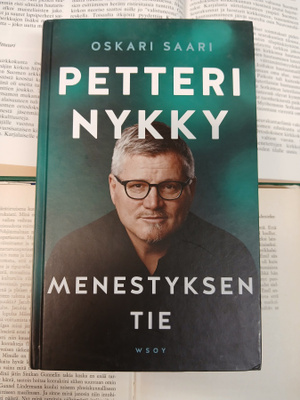 Oskari Saari - Petteri Nykky: Menestyksen tie (sid.)