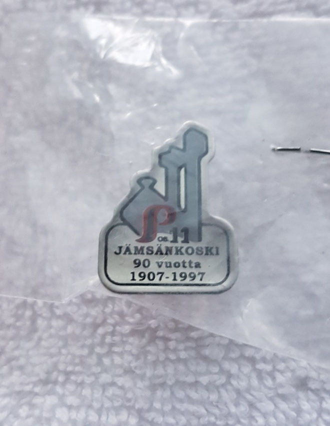 P.os.11 Jämsänkoski 90 vuotta 1907-1997 Pinssi