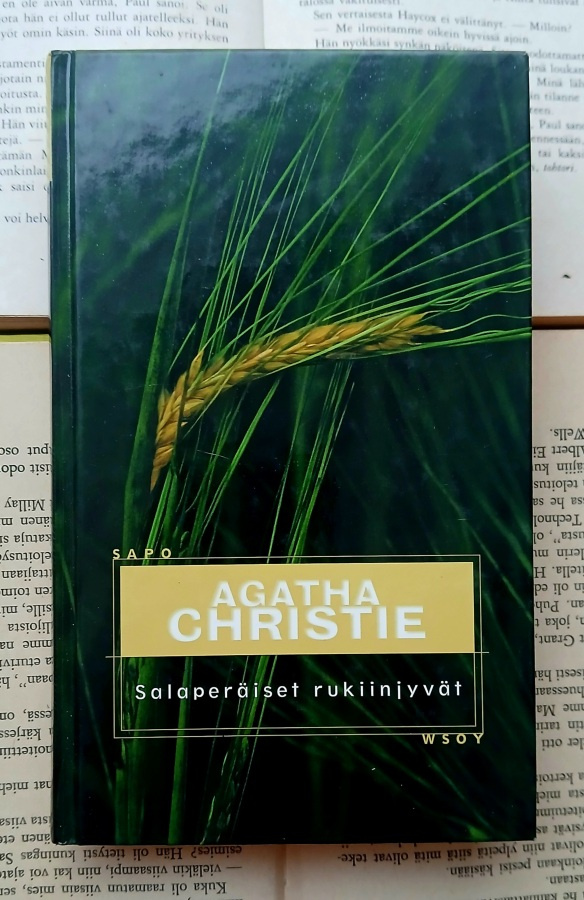 Agatha Christie - Salaperäiset rukiinjyvät (sid.)