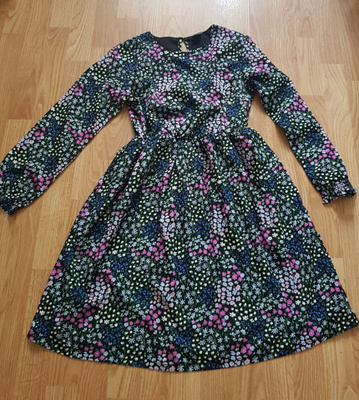 H House mekko koko 146 cm