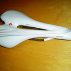 MAANTIEPYÖRÄ SATULA * SPECIALIZED RUBY GEL VALKOINEN - pikkukuva 3