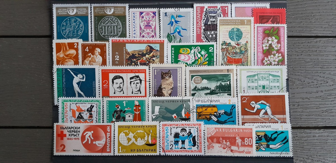 BULGARIA VANHEMPAA LEIMATTUJA postimerkkejä 28 kpl