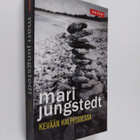 Mari Jungstedt : Kevään kalpeudessa - pikkukuva 1