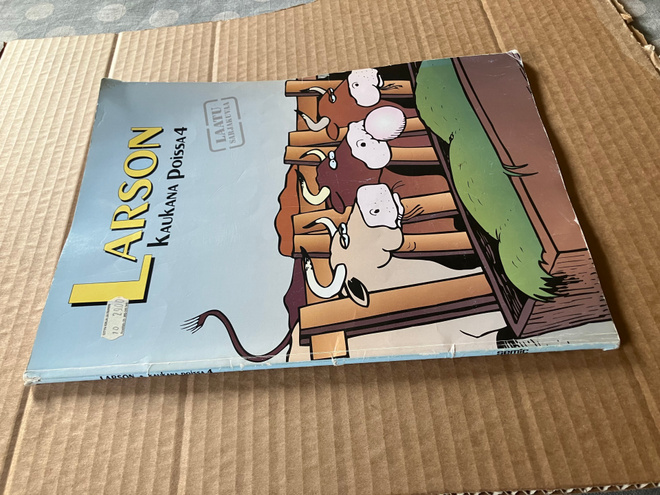 LARSON KAUKANA POISSA 4