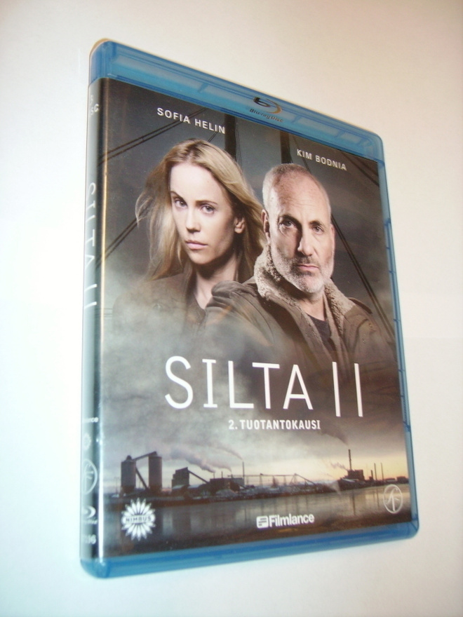 3 Blu-ray: SILTA II (Bron kausi 2) Sis.postikulut