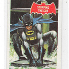 1966 Topps Batman Trading Card #38A Stopping the Sub - pikkukuva 1