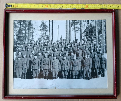 Sotilasvalokuva 1958 viestirykmentti Taulun koko n. 27 x 21