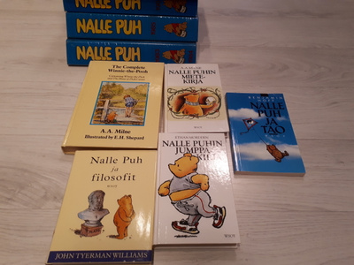 Nalle Puh kirjoja