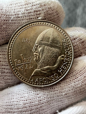 Portugali 100 Escudo.