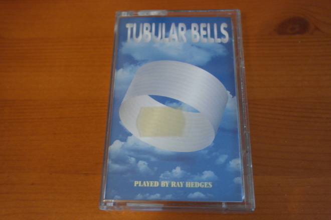 Tubular Bells:Plyed by Ray Hedges C-kasetti.