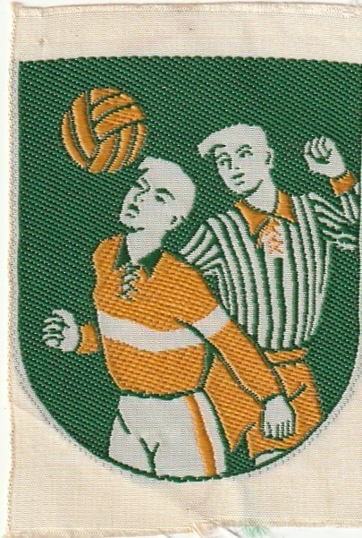 VANHA JALKAPALLO KANGASMERKKI  (K15-S113)