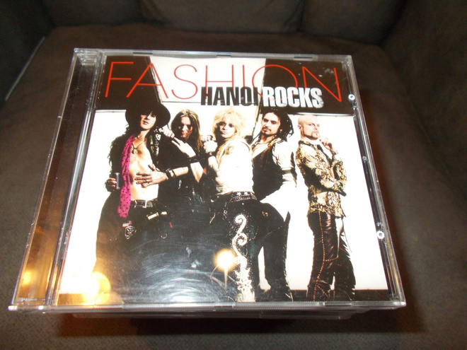CDM HANOI ROCKS ** FASHION **