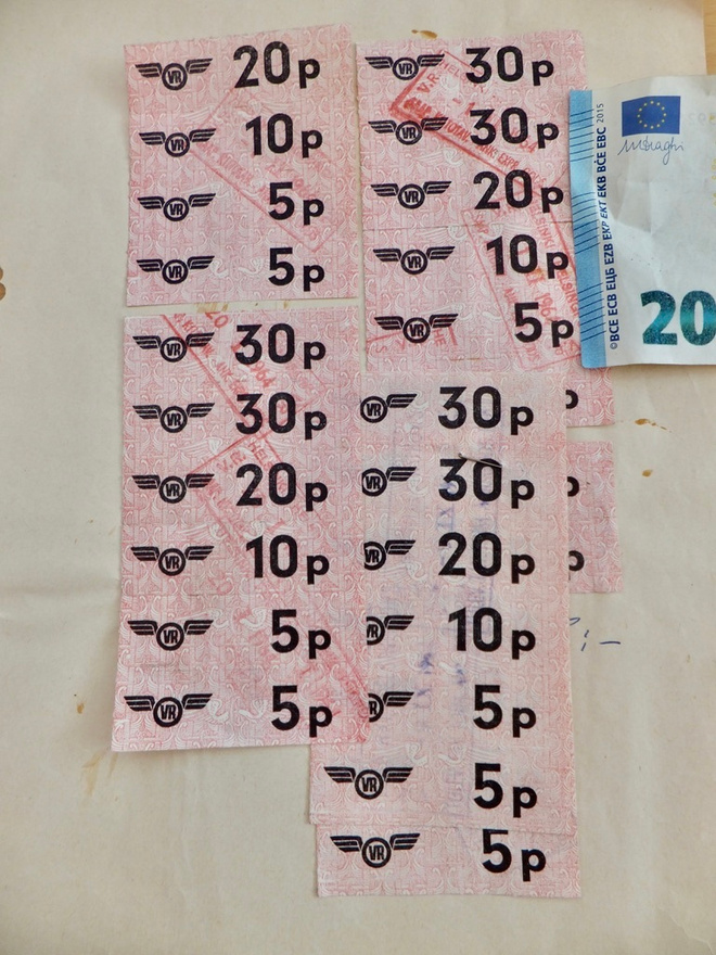 VANHOJA Lisämaksumerkkejä VR Valtion Rautatiet