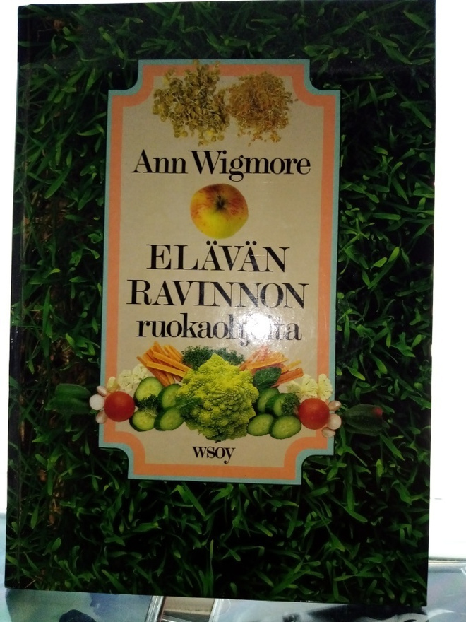 WIGMORE :  ELÄVÄN RAVINNON RUOKAOHJEITA ( SIS POSTIKULU