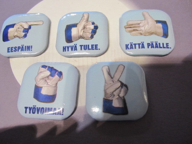 Rintamerkki Kokoomus 5 kpl erilaisia
