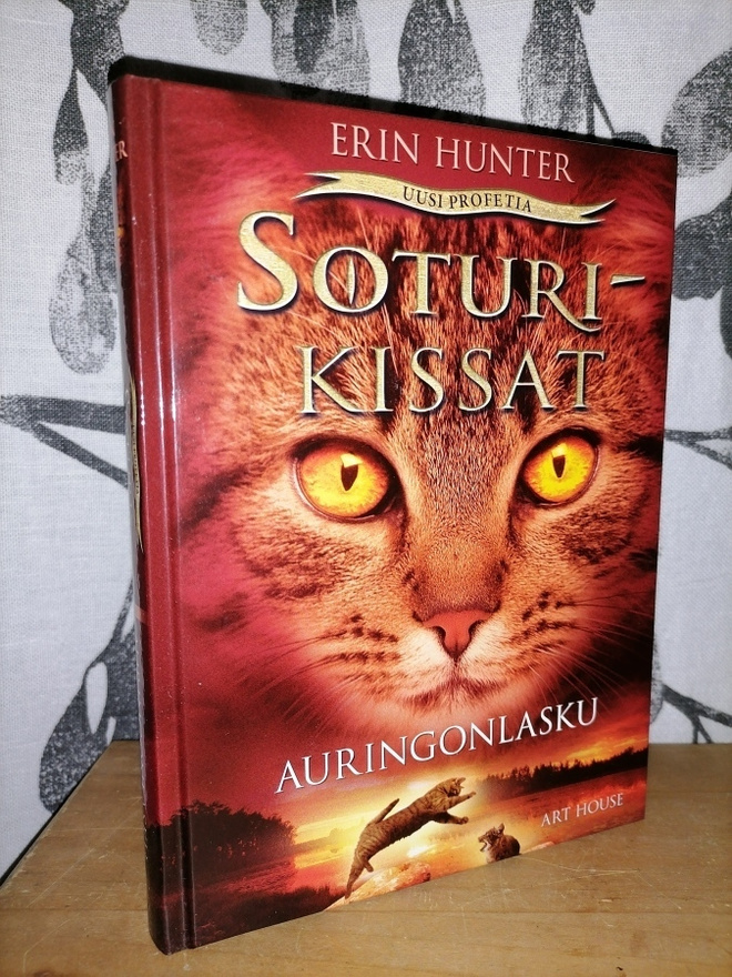 Erin Hunter - Soturikissat - Auringonlasku - 1.p.Uusi