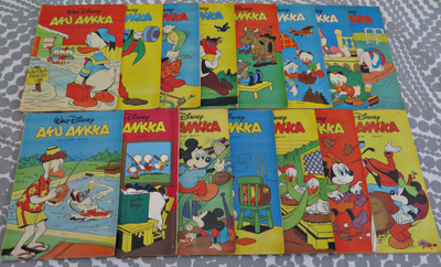 Aku Ankka -lehtiä vuodelta 1981 - 15 kpl