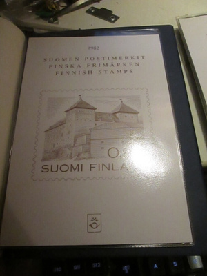 Suomi vuosilajitelma 1982 tyhjä kansio