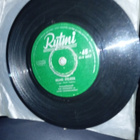 7" single harmonikkatytöt Kotiranta ja Tammenlaakso : Helmiä - pikkukuva 1
