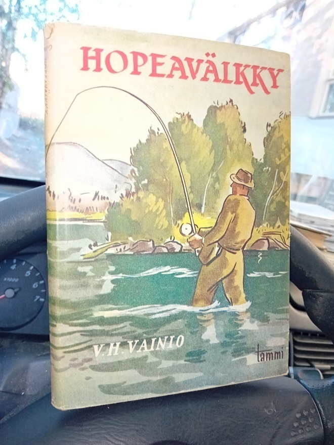 V. H. Vainio : Hopeavälkky ( SIS POSTIKULU  )