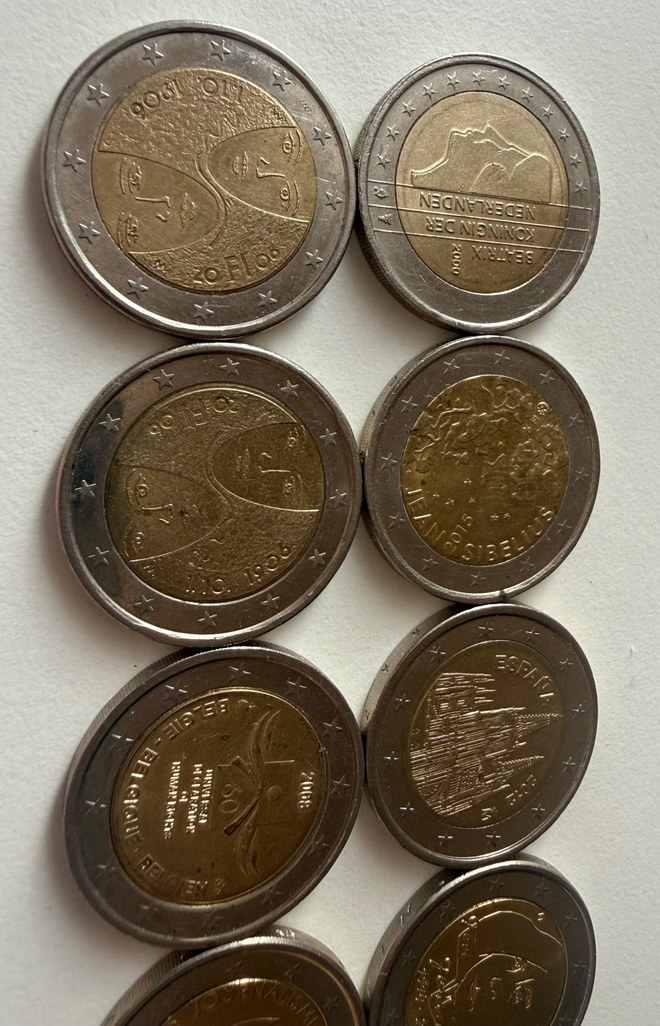 10 erikoiskolikon setti