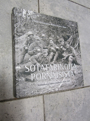 Sotatarinoita Pornaisista. Sotilaiden ja lottien muistoja..