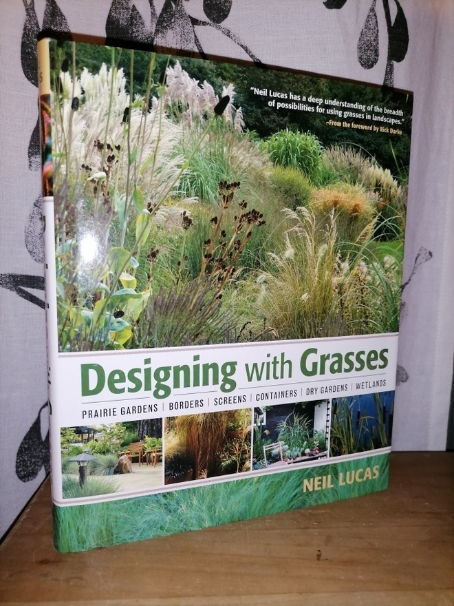 Designing with Grasses - Neil Lucas - Uusi