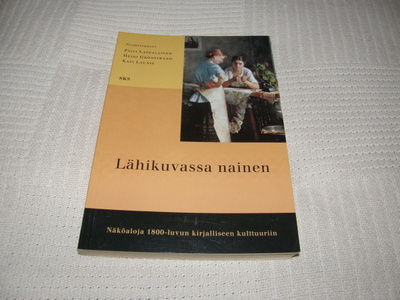 Lähikuvassa nainen  -nid