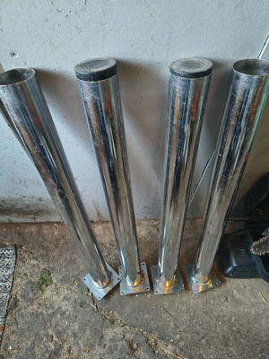 Metalliset putkijalat