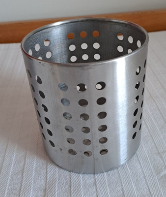 Ikea metallinen aterinteline